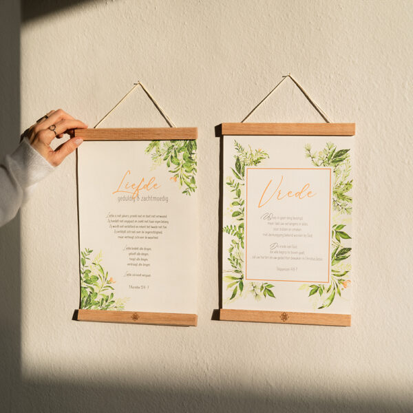 Textielposter Vrede A4 met Houten Hangers