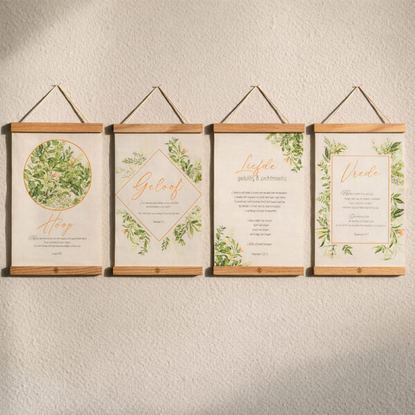 Textielposter Vrede A4 met Houten Hangers